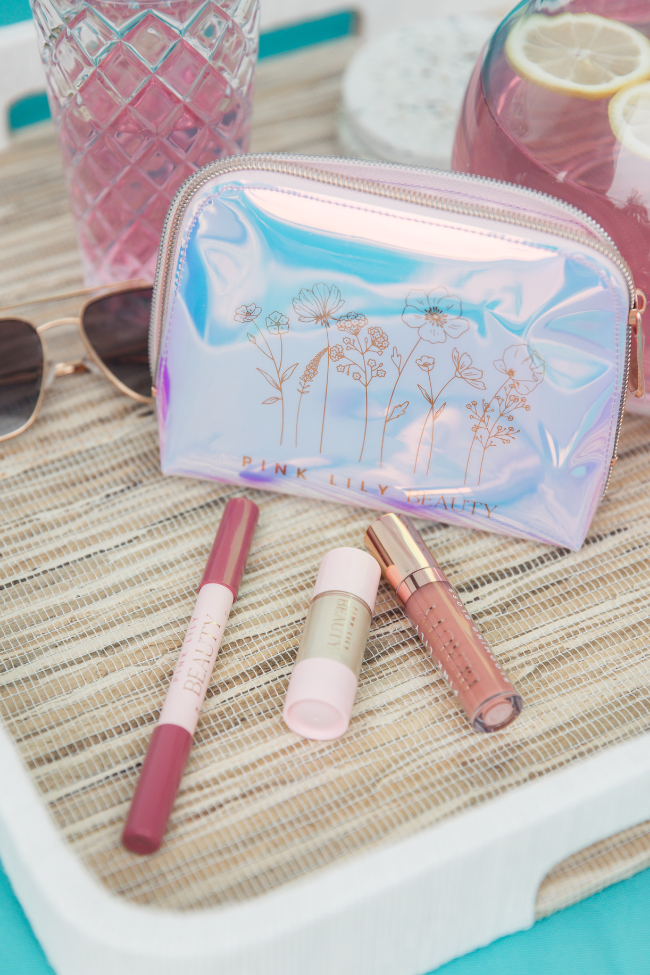 Let Your Confidence Bloom Beauty Bag Iridescent