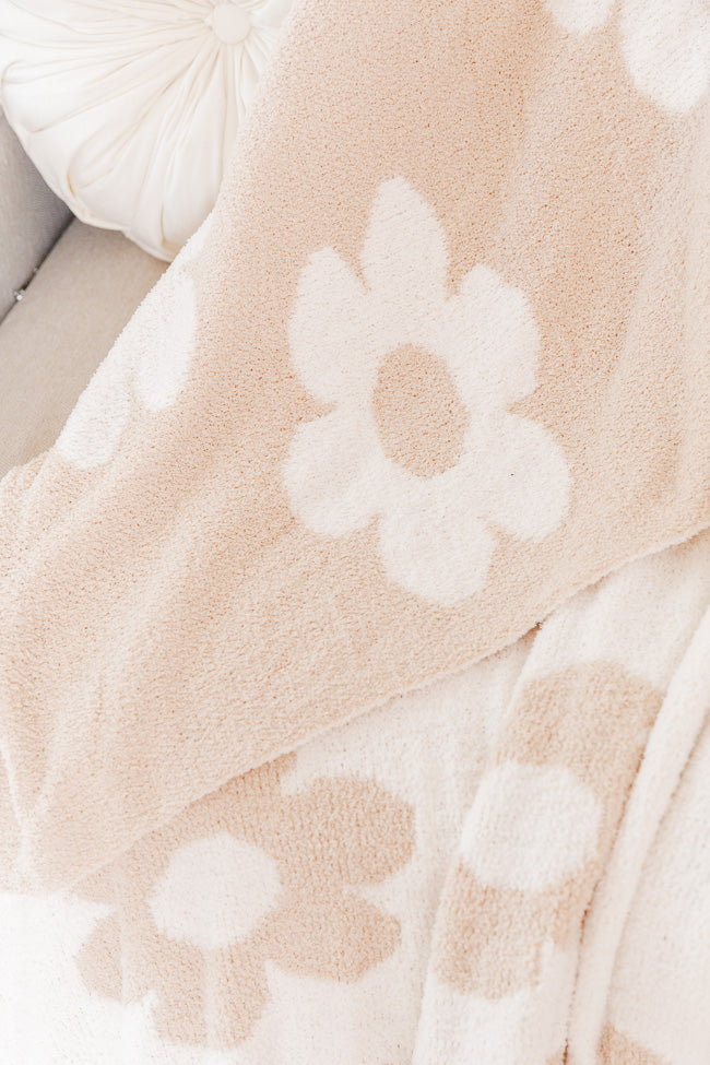 Make Me Believe Taupe Daisy Blanket