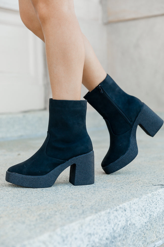 Black suede hot sale platform boots