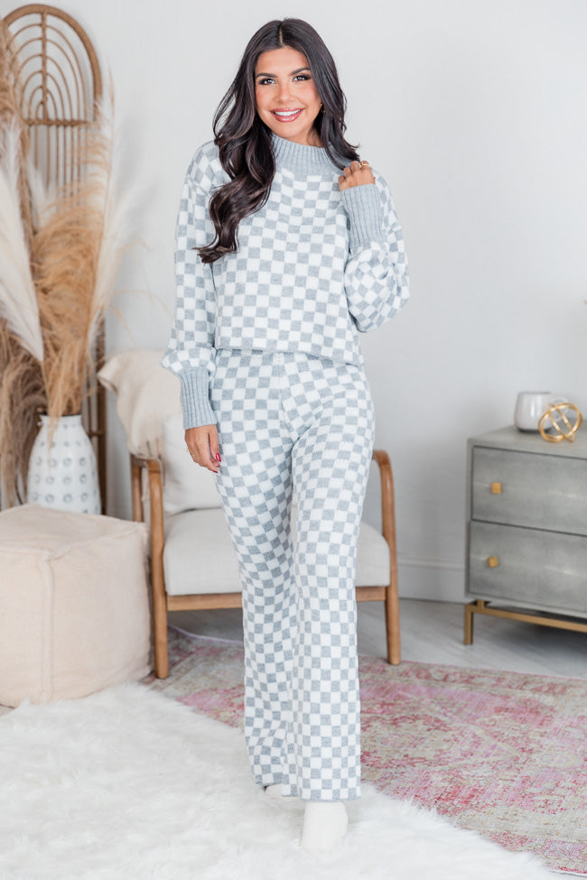 Simple Solutions White and Grey Checkered Sweater Set