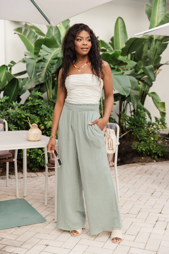 The Ultimate Guide to Gauze Pants for Beach Outings: Comfort, Style, & Functionality