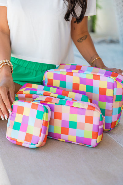 NWT COSMETIC BAGS 4 PIECE SET BENGAL LILY PATTERN outlet GIFT LIGHTWEIGHT