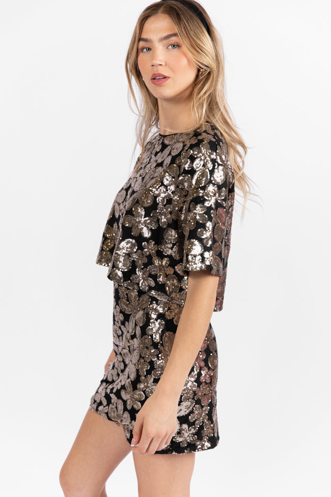 A Heart Of Gold Black Floral Print Short Sleeve Tie Back Sequin Top