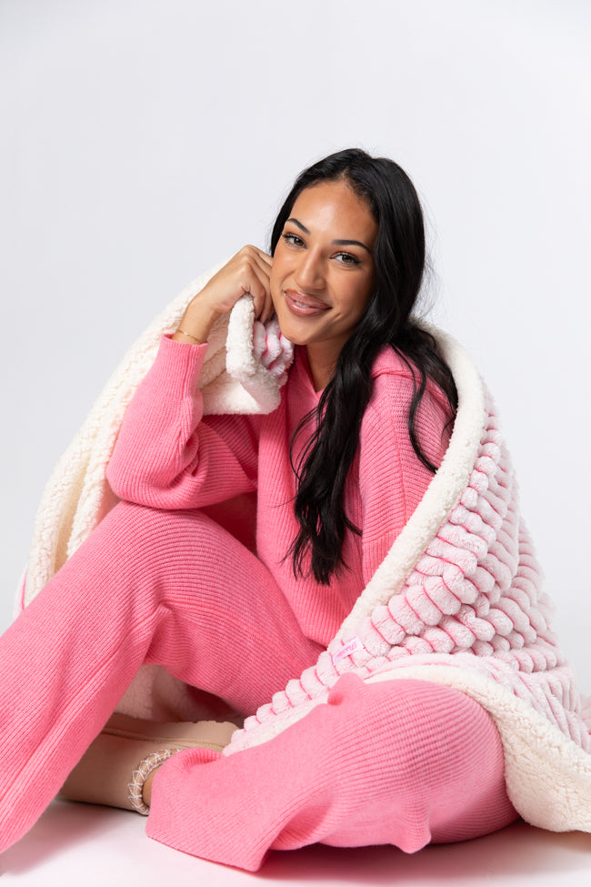 Cozy On Up Pink Luxe Fur Sherpa Lined Blanket DOORBUSTER