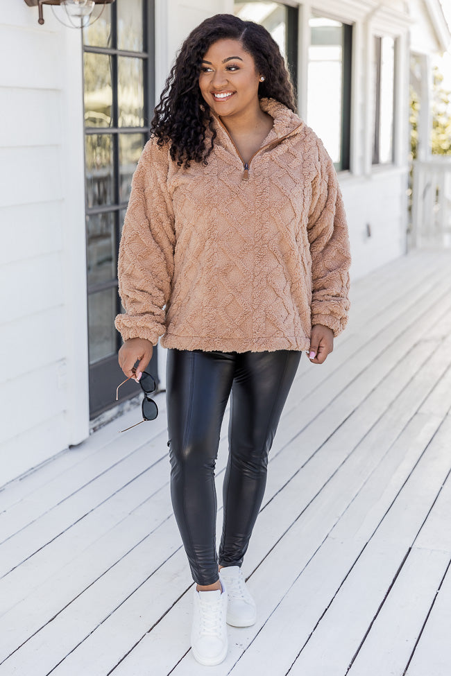 The Faux Leather Leggings That Everyone Is Wearing On Instagram