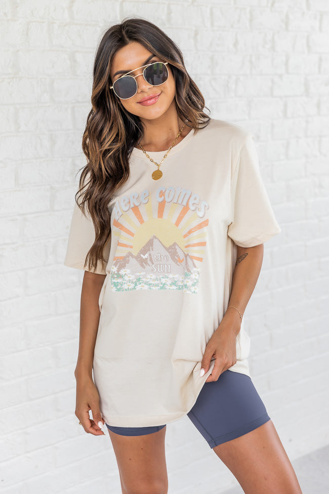 Here Comes The Sunset Cream Distressed Graphic Tee